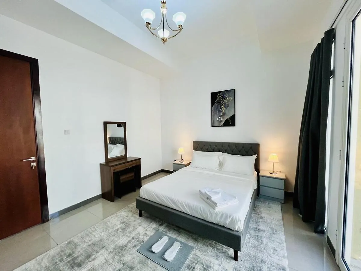 Getaway Relax And Celebrate Villa Jliving Rental Homes Dubai United Arab Emirates